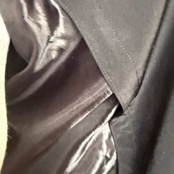 VTG London Fog Women's Black Lightweight Trench Coat - Picture 6 of 13